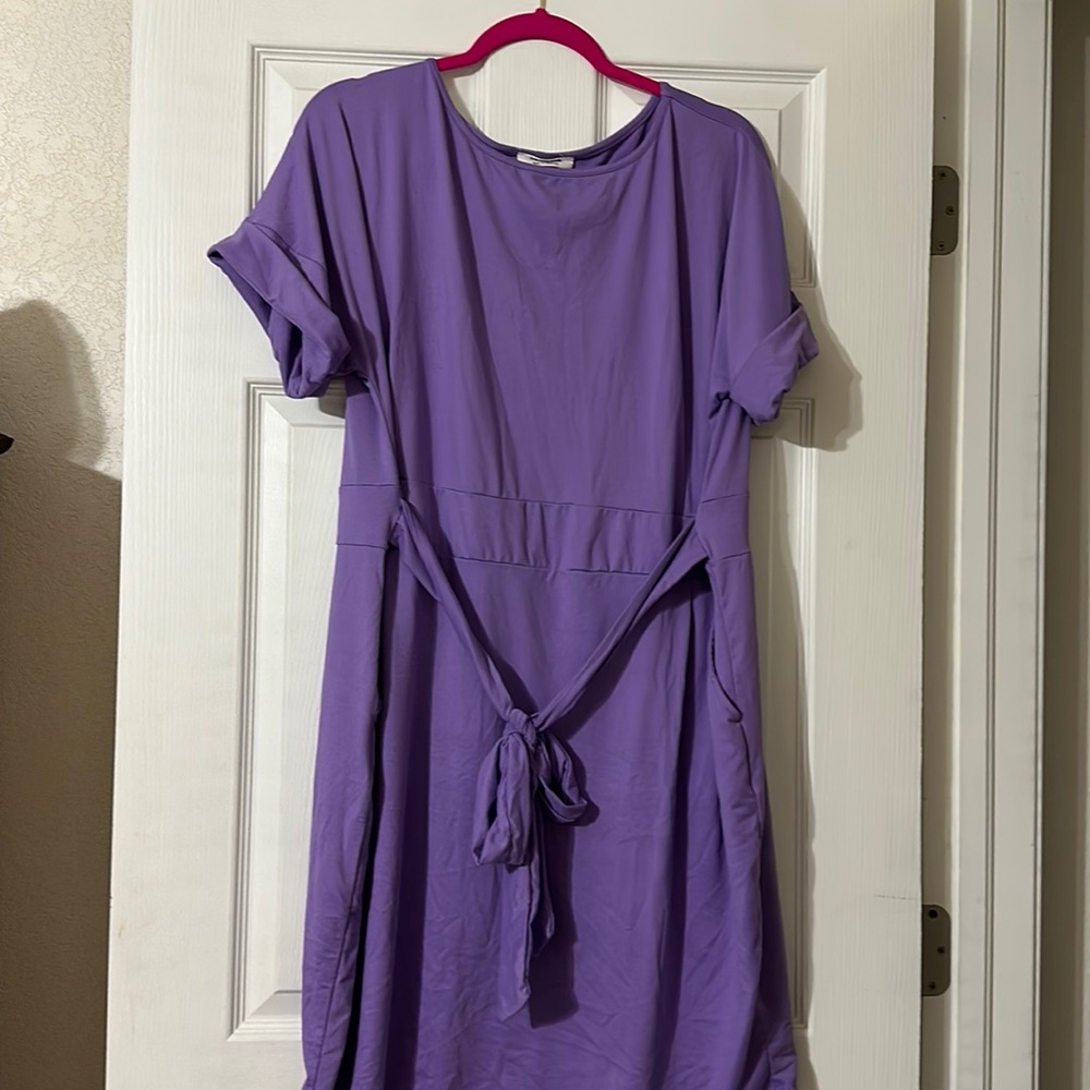 Lavender dress with POCKETS!
